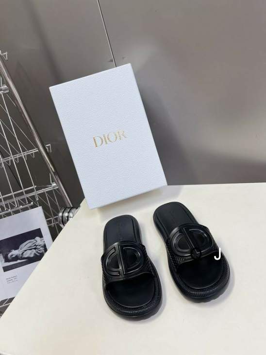 Picture of Dior Slippers _SKUDiorsz35-40XJ07072932